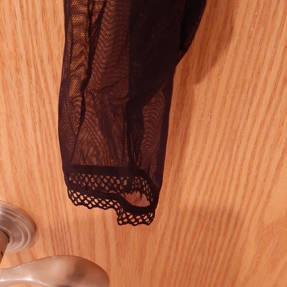 Torrid Curves Sheer Intimate top Size 3 - Picture 9 of 12